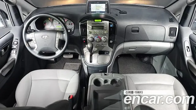HYUNDAI GRAND STAREX 2014 — 178 001 км, серебристый, Корея — под ключ — фото 7