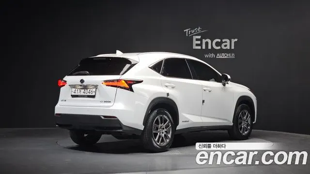 LEXUS NX300H 2017