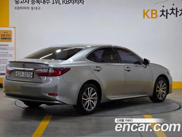 LEXUS ES300H 2016 — 133 284 км, светло-золотистый, Корея — под ключ — фото 7