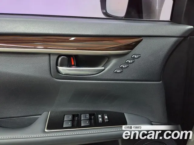 LEXUS ES300H 2016 — 133 284 км, светло-золотистый, Корея — под ключ — фото 9