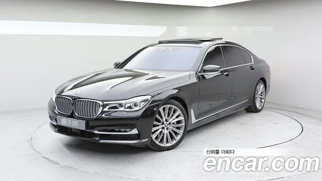 BMW 7 SERIES 2018 — 102 769 км, чёрный, Корея — под ключ — фото 1