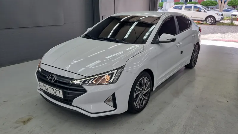 HYUNDAI AVANTE — из Кореи под ключ