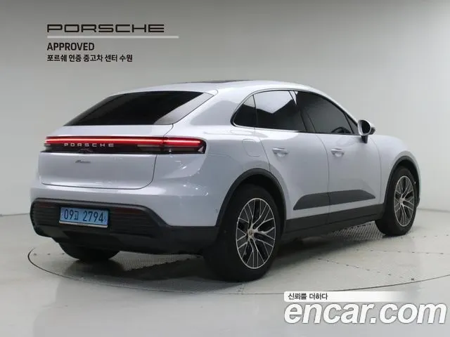 PORSCHE MACAN 2025 — 24 100 км, белый, Корея — под ключ — фото 2