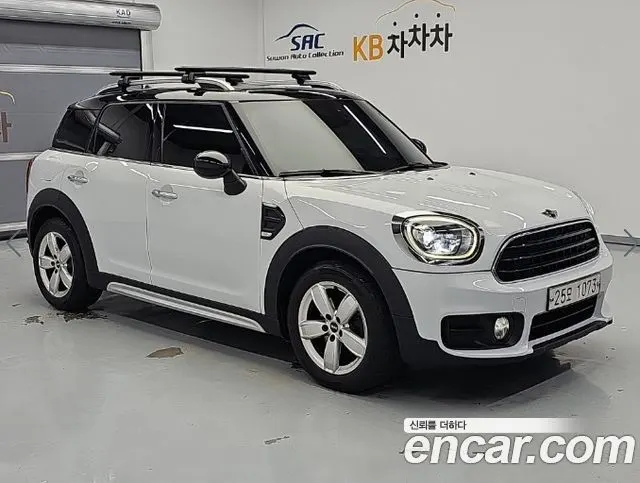 MINI COOPER D COUNTRYMAN 2018 — 151 451 км, белый, Корея — под ключ — фото 4