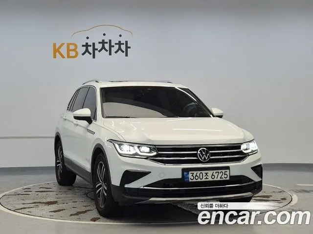 VOLKSWAGEN TIGUAN 2021 — 34 882 км, белый, Корея — под ключ — фото 4