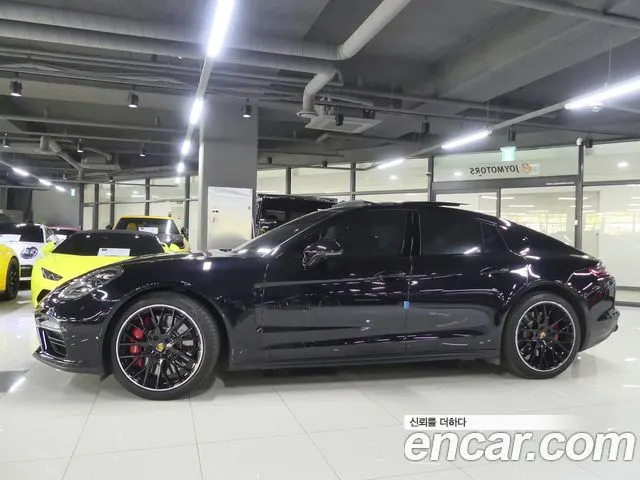 PORSCHE PANAMERA 2019 — 18 000 км, чёрный, Корея — под ключ — фото 2
