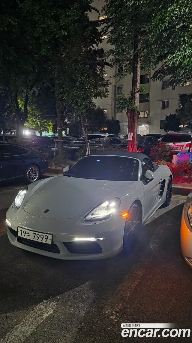 PORSCHE 718 BOXSTER 2024 — 18 000 км, серебристо-серый, Корея — под ключ — фото 11