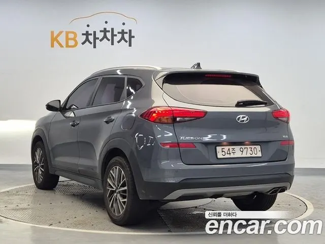 HYUNDAI TUCSON 2019 — 120 321 км, серый, Корея — под ключ — фото 2