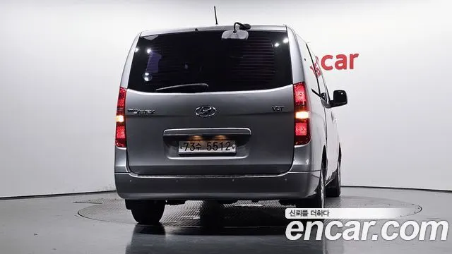 HYUNDAI GRAND STAREX 2017 — 143 562 км, серебристый, Корея — под ключ — фото 4