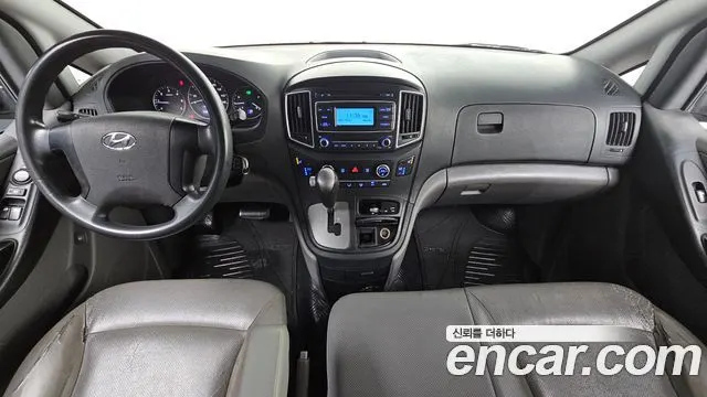 HYUNDAI GRAND STAREX 2017 — 143 562 км, серебристый, Корея — под ключ — фото 7