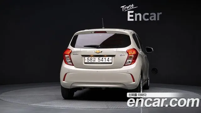 CHEVROLET SPARK 2018 — 143 940 км, белый-перламутр, Корея — под ключ — фото 4