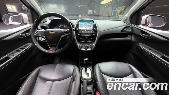 CHEVROLET SPARK 2018 — 143 940 км, белый-перламутр, Корея — под ключ — фото 7