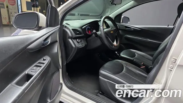 CHEVROLET SPARK 2018 — 143 940 км, белый-перламутр, Корея — под ключ — фото 10