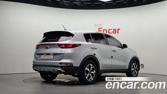 KIA SPORTAGE THE BOLD 2020 — 15 300 км, серебристый, Корея — под ключ — фото 2