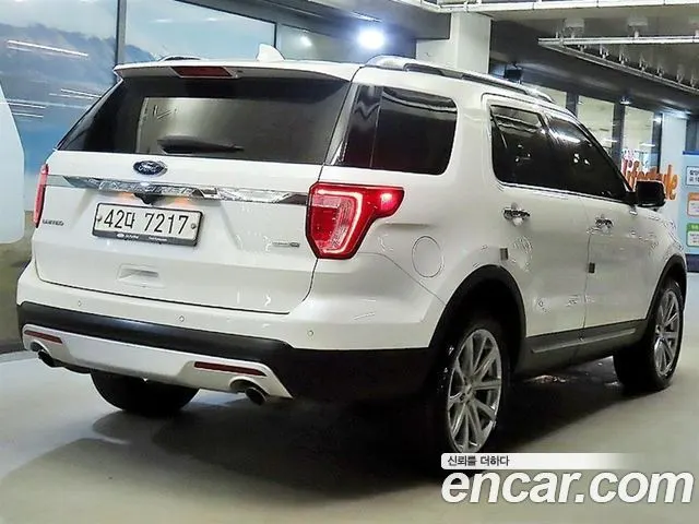 FORD EXPLORER 2017 — 125 670 км, белый, Корея — под ключ — фото 4