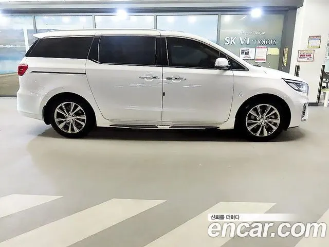 KIA CARNIVAL 2019 — 225 446 км, белый, Корея — под ключ — фото 3