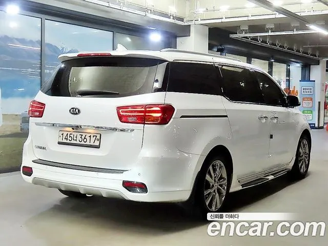 KIA CARNIVAL 2019 — 225 446 км, белый, Корея — под ключ — фото 4