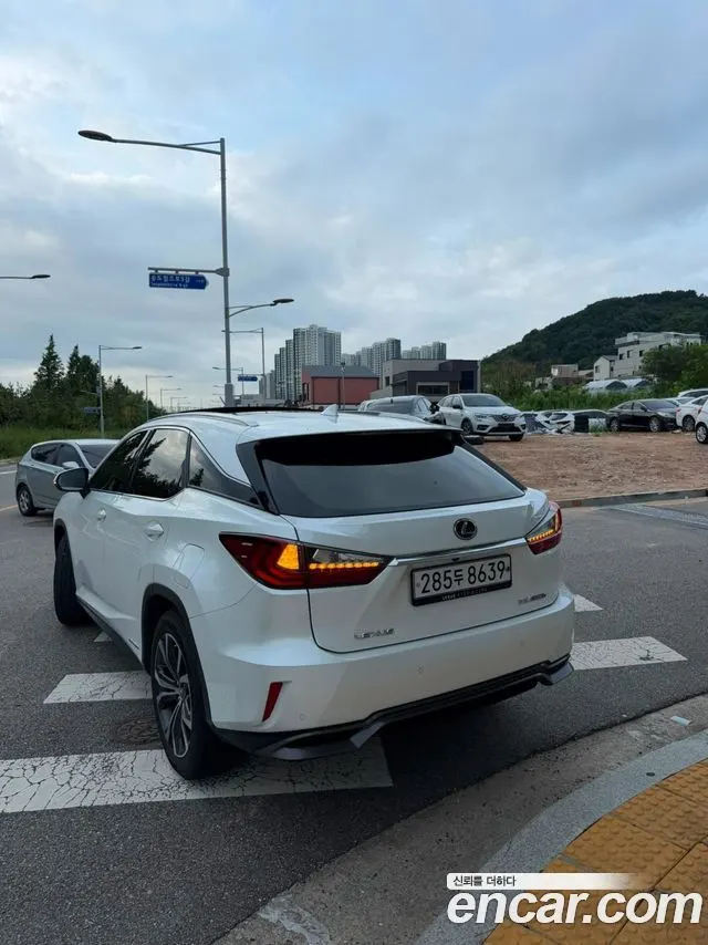 LEXUS RX450H 2017 — 140 000 км, белый, Корея — под ключ — фото 8