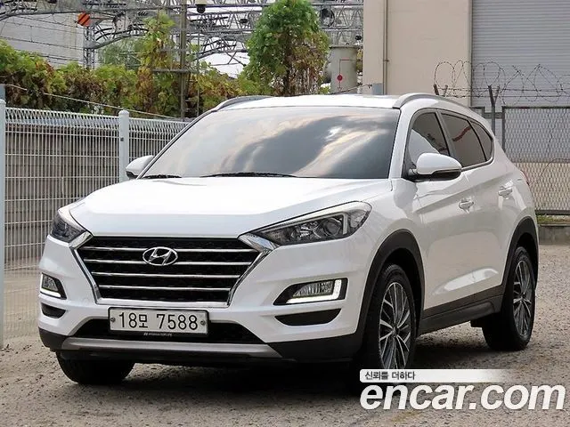 HYUNDAI TUCSON 2019 — 125 323 км, белый, Корея — под ключ — фото 12