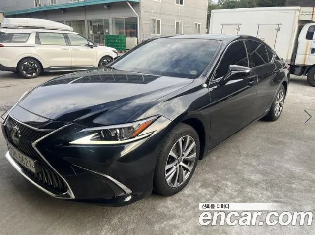 LEXUS ES300H — из Кореи под ключ