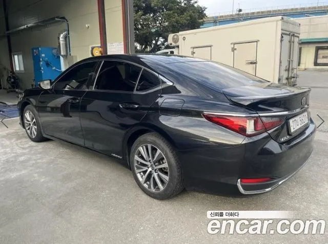LEXUS ES300H 2019 — 179 517 км, чёрный, Корея — под ключ — фото 3