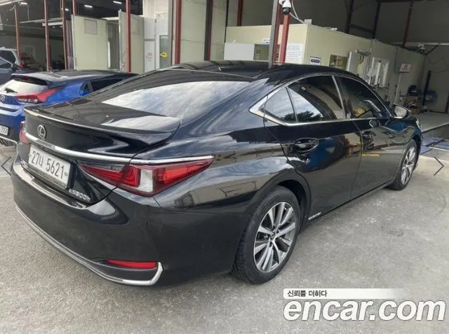 LEXUS ES300H 2019 — 179 517 км, чёрный, Корея — под ключ — фото 4