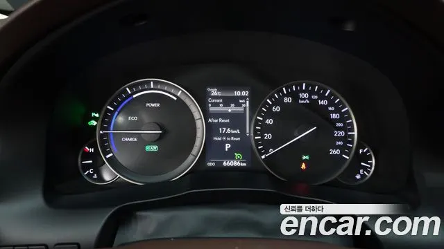 LEXUS ES300H 2018 — 66 086 км, серебристо-серый, Корея — под ключ — фото 8