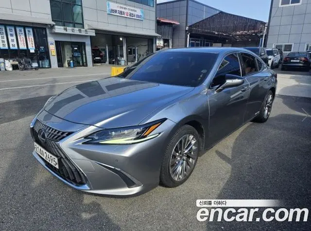 LEXUS ES300H 2022 — 103 147 км, серебристо-серый, Корея — под ключ — фото 2