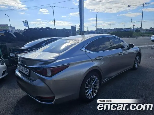 LEXUS ES300H 2022 — 103 147 км, серебристо-серый, Корея — под ключ — фото 3
