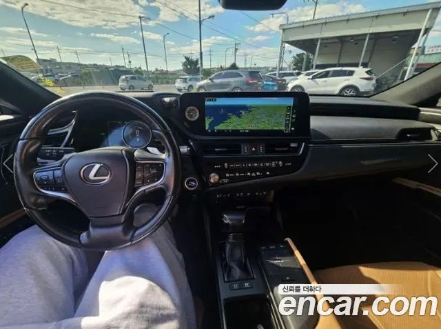 LEXUS ES300H 2022 — 103 147 км, серебристо-серый, Корея — под ключ — фото 7