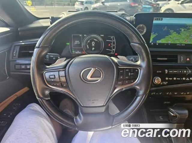 LEXUS ES300H 2022 — 103 147 км, серебристо-серый, Корея — под ключ — фото 8