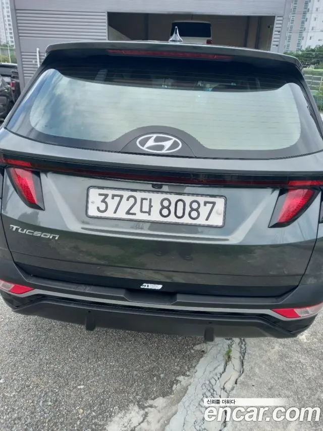 HYUNDAI TUCSON 2022 — 92 965 км, серебристо-серый, Корея — под ключ — фото 9