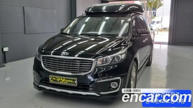 KIA CARNIVAL 2015 — 107 638 км, чёрный, Корея — под ключ — фото 1
