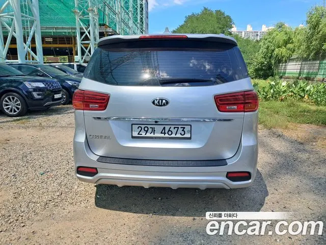 KIA CARNIVAL 2019 — 23 918 км, серебристый, Корея — под ключ — фото 4