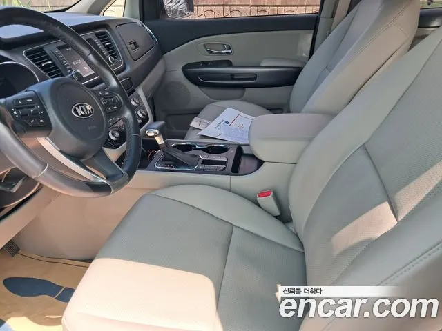 KIA CARNIVAL 2019 — 23 918 км, серебристый, Корея — под ключ — фото 7