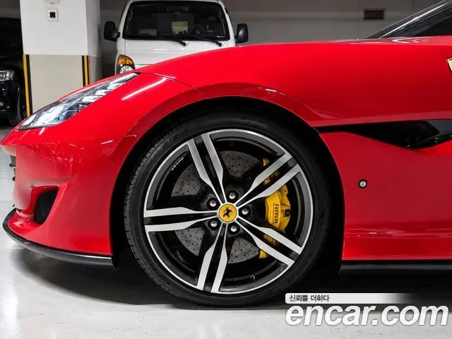 FERRARI PORTOFINO 2020 — 20 000 км, красный, Корея — под ключ — фото 5