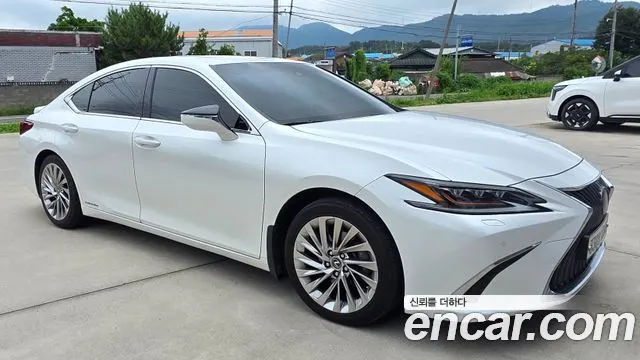 LEXUS ES300H 2019 — 132 487 км, белый-перламутр, Корея — под ключ — фото 2