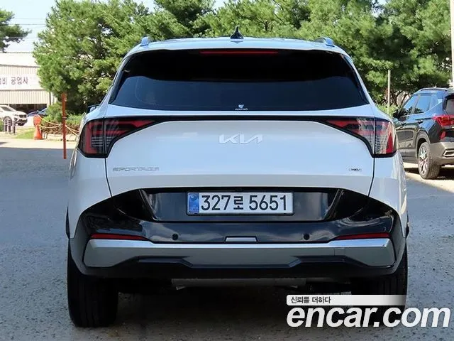 KIA SPORTAGE HYBRID 2026 — 7 501 км, белый, Корея — под ключ — фото 4