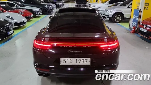 PORSCHE PANAMERA 2018 — 90 334 км, чёрный, Корея — под ключ — фото 4
