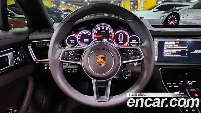 PORSCHE PANAMERA 2018 — 90 334 км, чёрный, Корея — под ключ — фото 10
