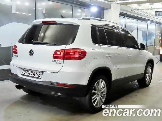 VOLKSWAGEN TIGUAN 2015 — 110 064 км, Корея — под ключ — фото 4