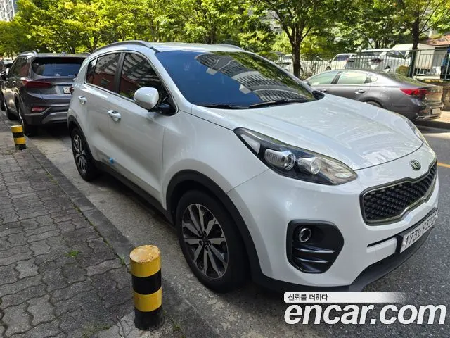 KIA SPORTAGE 2017 — 157 400 км, белый, Корея — под ключ — фото 1