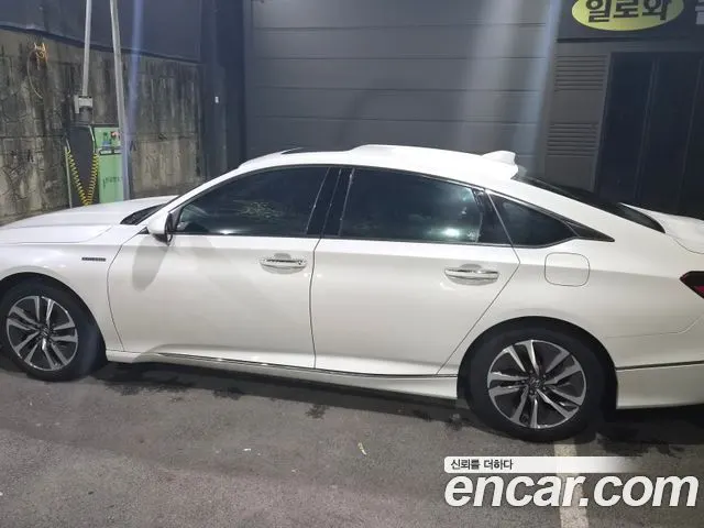 HONDA ACCORD 1 2018 — 63 000 км, белый, Корея — под ключ — фото 1