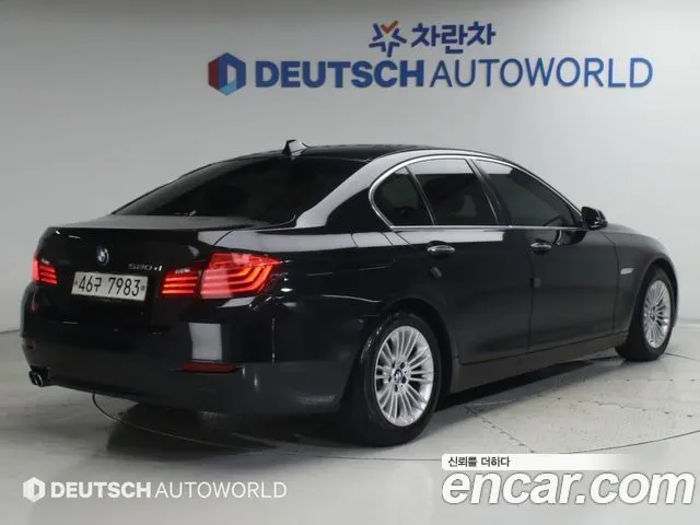 BMW 5 SERIES 2014 — 291 000 км, чёрный, Корея — под ключ — фото 2