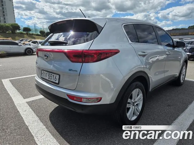 KIA SPORTAGE 2016 — 104 500 км, серебристый, Корея — под ключ — фото 7