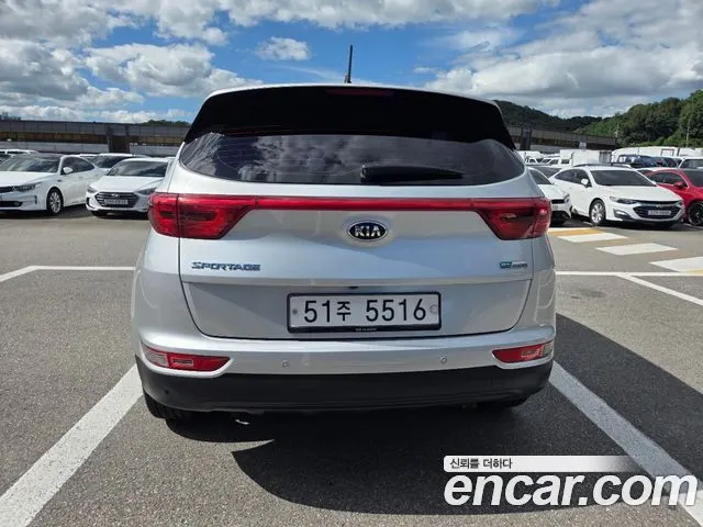 KIA SPORTAGE 2016 — 104 500 км, серебристый, Корея — под ключ — фото 9