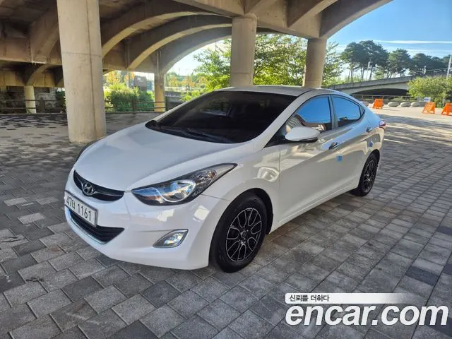 HYUNDAI AVANTE 2012 — 140 000 км, белый, Корея — под ключ — фото 2