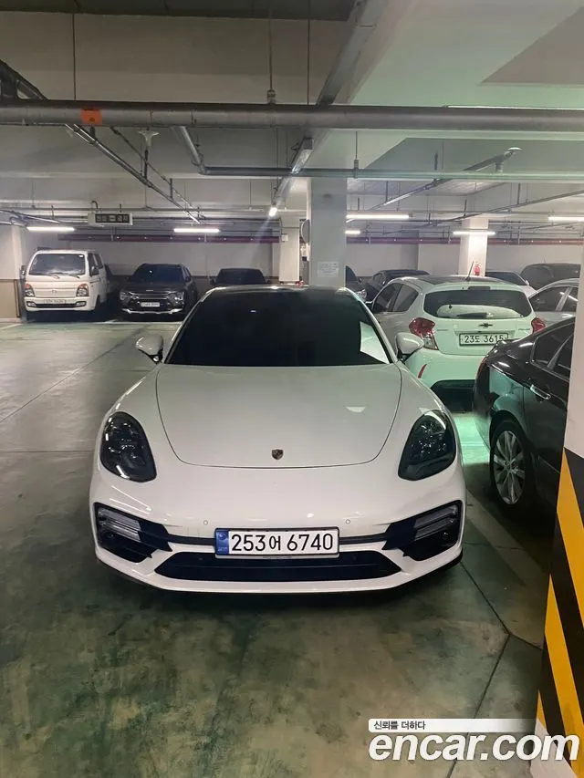 PORSCHE PANAMERA 2018 — 66 000 км, белый, Корея — под ключ — фото 1