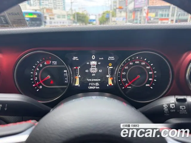 JEEP WRANGLER 2019 — 128 500 км, чёрный, Корея — под ключ — фото 5