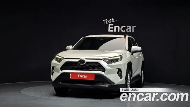 TOYOTA RAV4 2019 — 64 645 км, белый, Корея — под ключ — фото 3